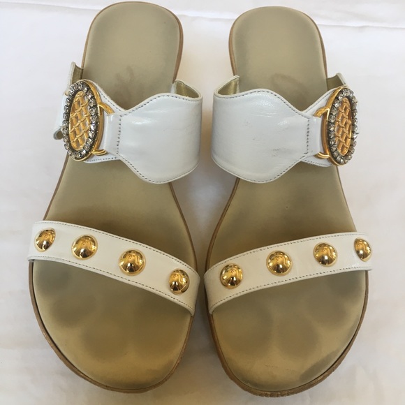 Onex “Tacey” White/Gold Mule, EUC Size 5 - Picture 2 of 7
